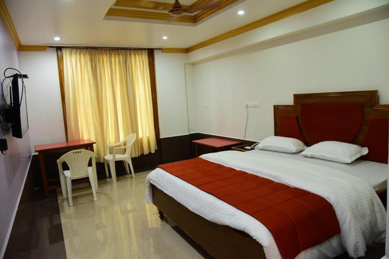 Hotel Chembiyan Pudukkottai Dış mekan fotoğraf